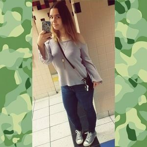 Meet your Posher, Ana